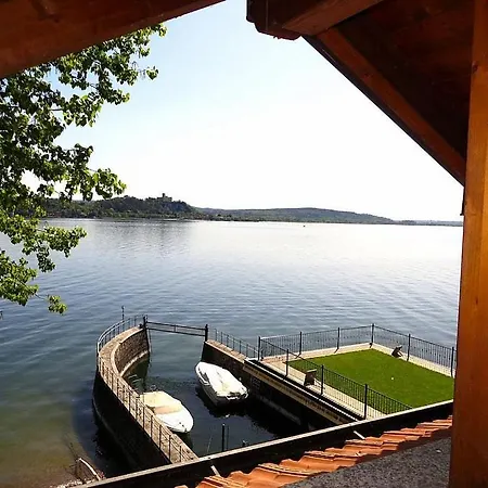 Sleeps 4 Pool Wifi Apartmán *