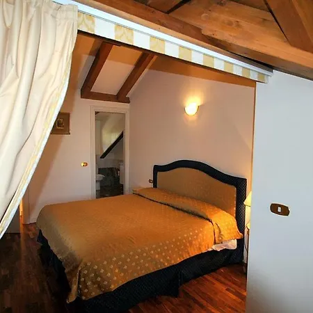 Sleeps 4 Pool Wifi Apartmán