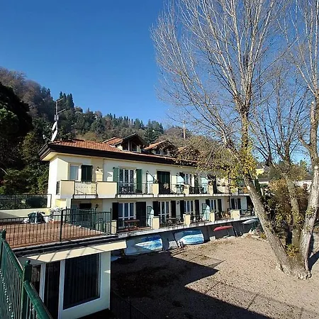 Sleeps 4 Pool Wifi Apartmán *